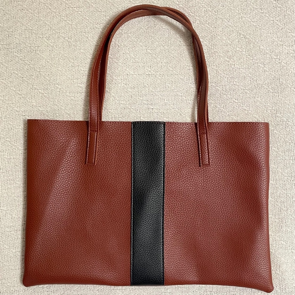 Vince Camuto Handbag. Brown and black. Open pocket.
